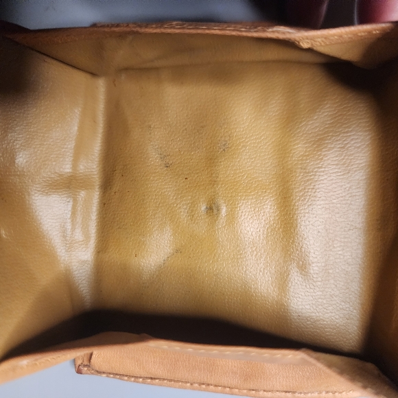 Authentic Vintage Celine Soft Leather Tri Fold Wallet - Picture 16 of 16